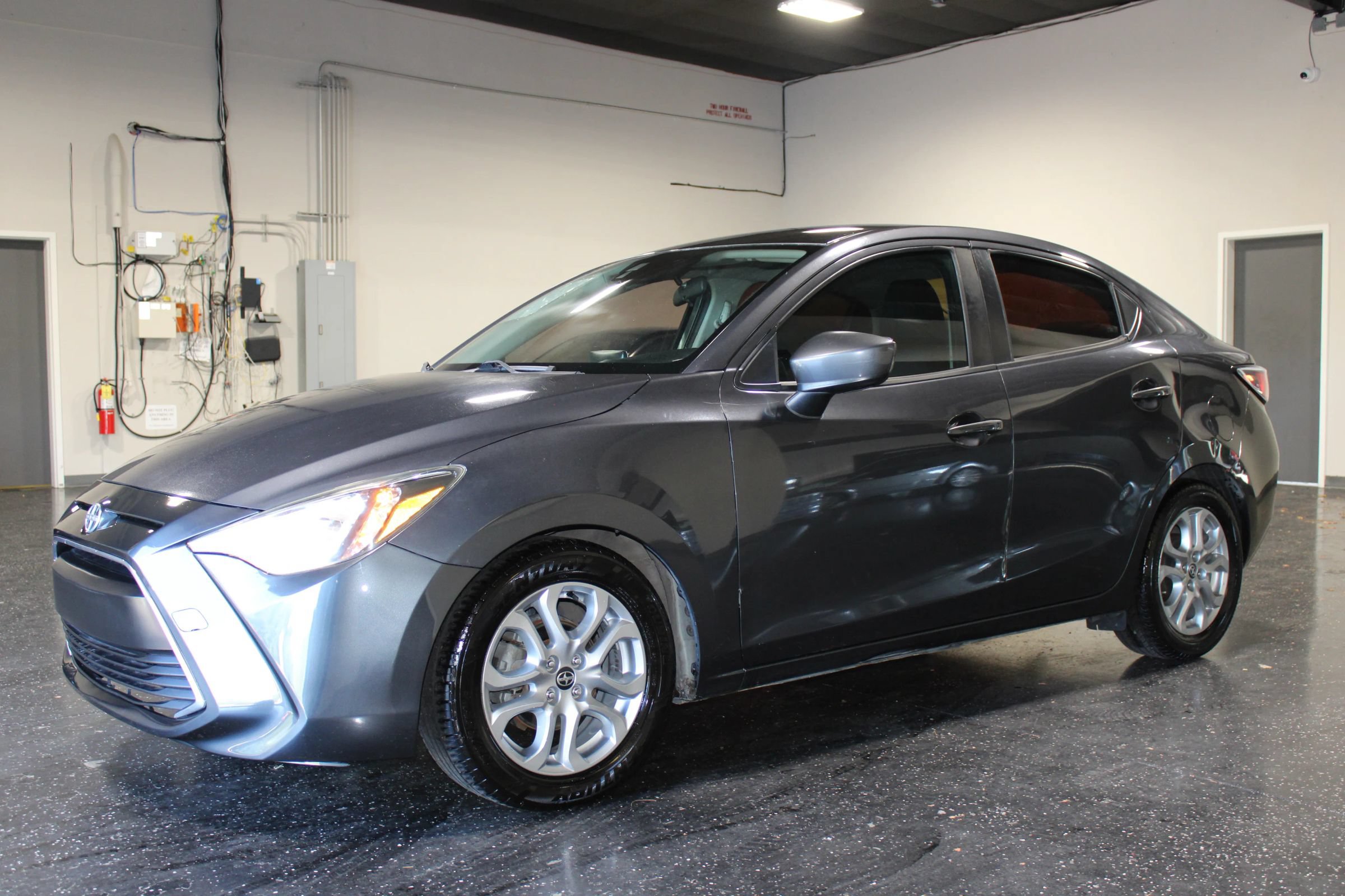 Used 2016 Scion iA FWD image 6
