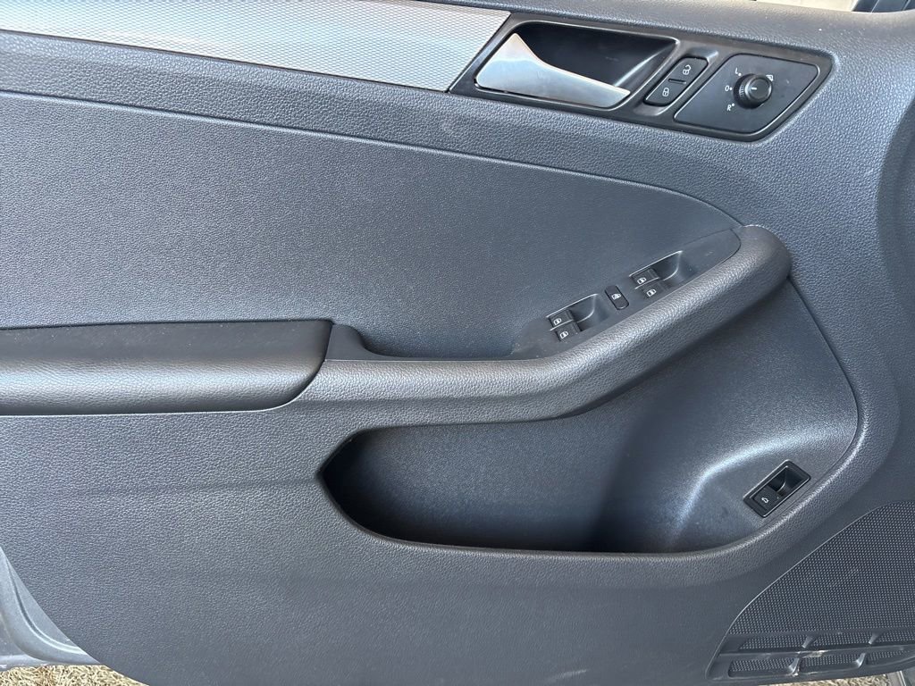 Used 2018 Volkswagen Jetta S FWD image 11