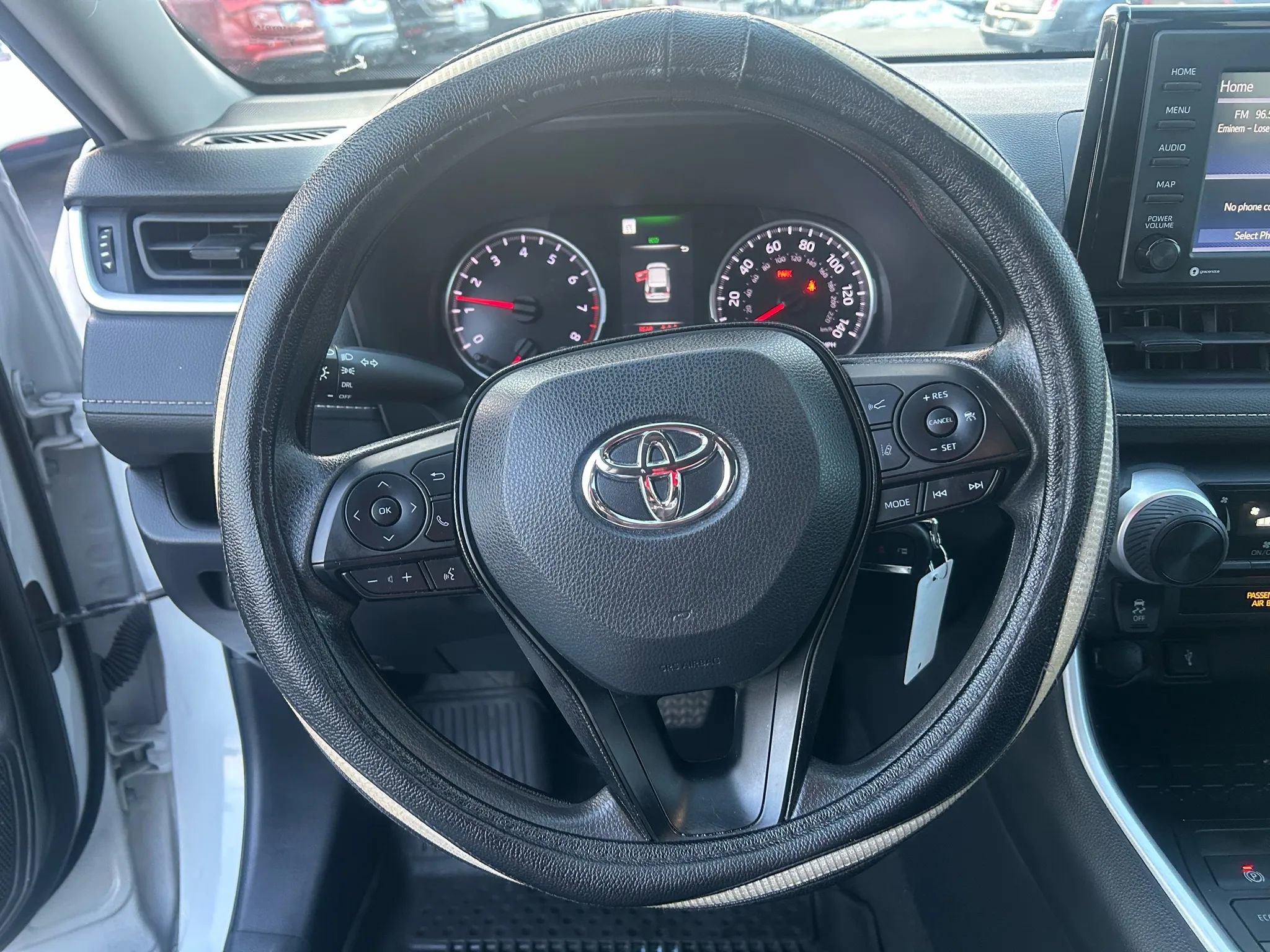 Used 2022 Toyota RAV4 LE image 30
