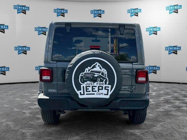 Used 2022 Jeep Wrangler Unlimited Sport w/ Sun And Sound Package AWD/4WD image 5