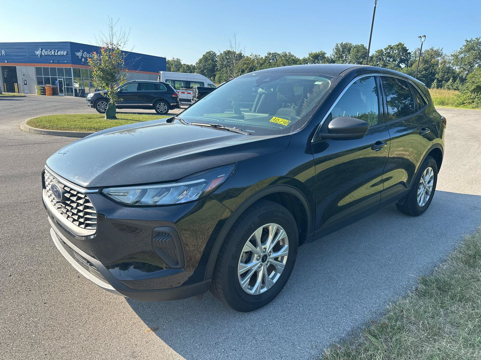 Used 2024 Ford Escape Active w/ Tech Pack #1 AWD/4WD image 6