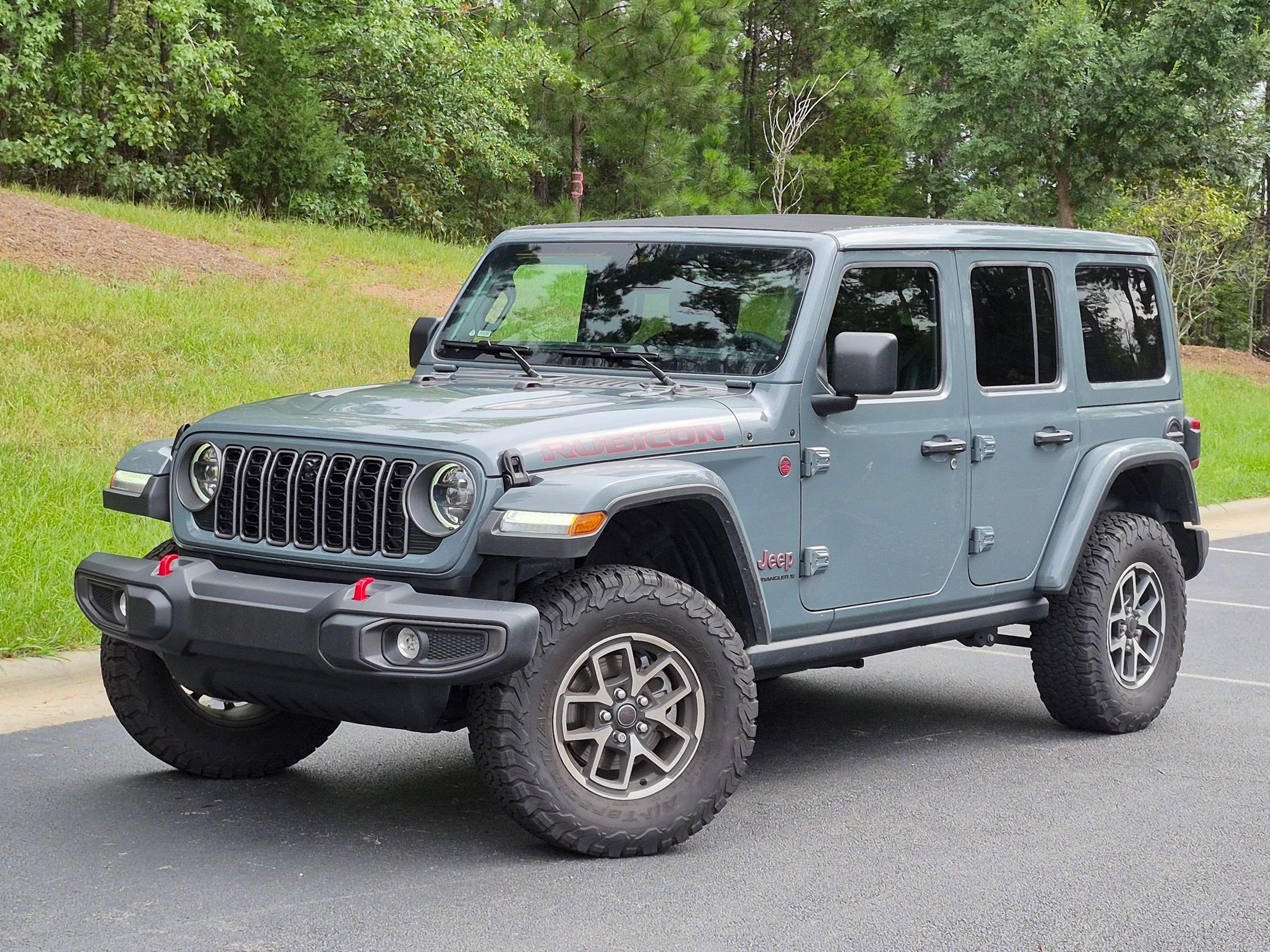 Used 2026 Jeep Wrangler Unlimited Rubicon w/ Safety Group AWD/4WD image 1