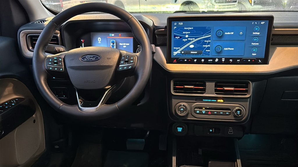 Used 2025 Ford Maverick Lariat w/ 4K Tow Package AWD/4WD image 8