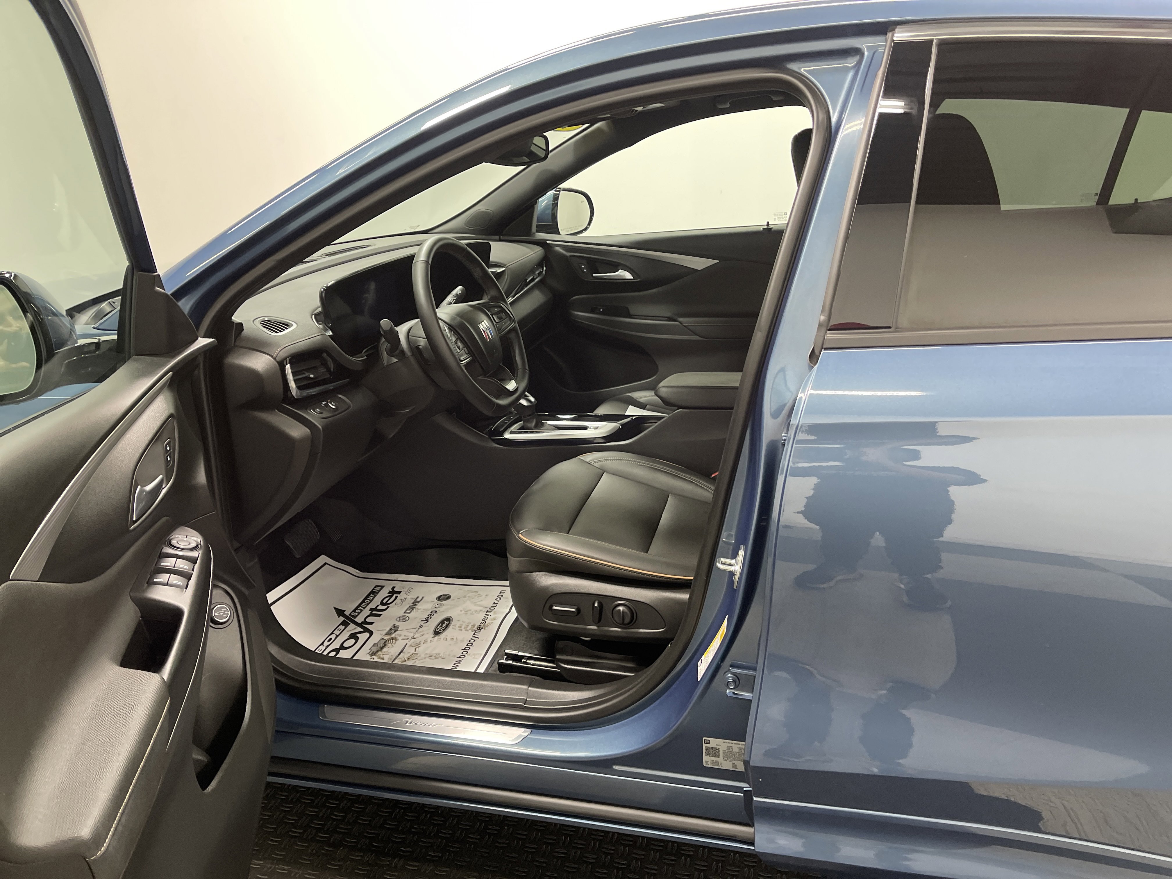 Used 2024 Buick Envista Avenir image 9