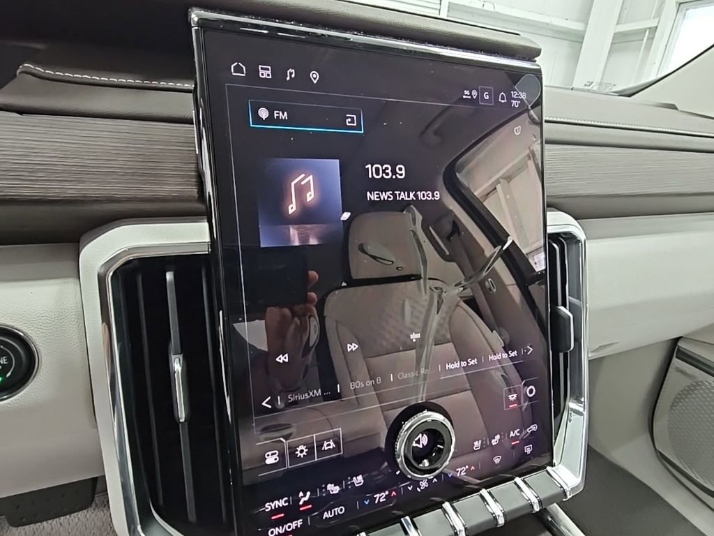 New 2026 GMC Acadia Denali w/ Super Cruise Package image 15