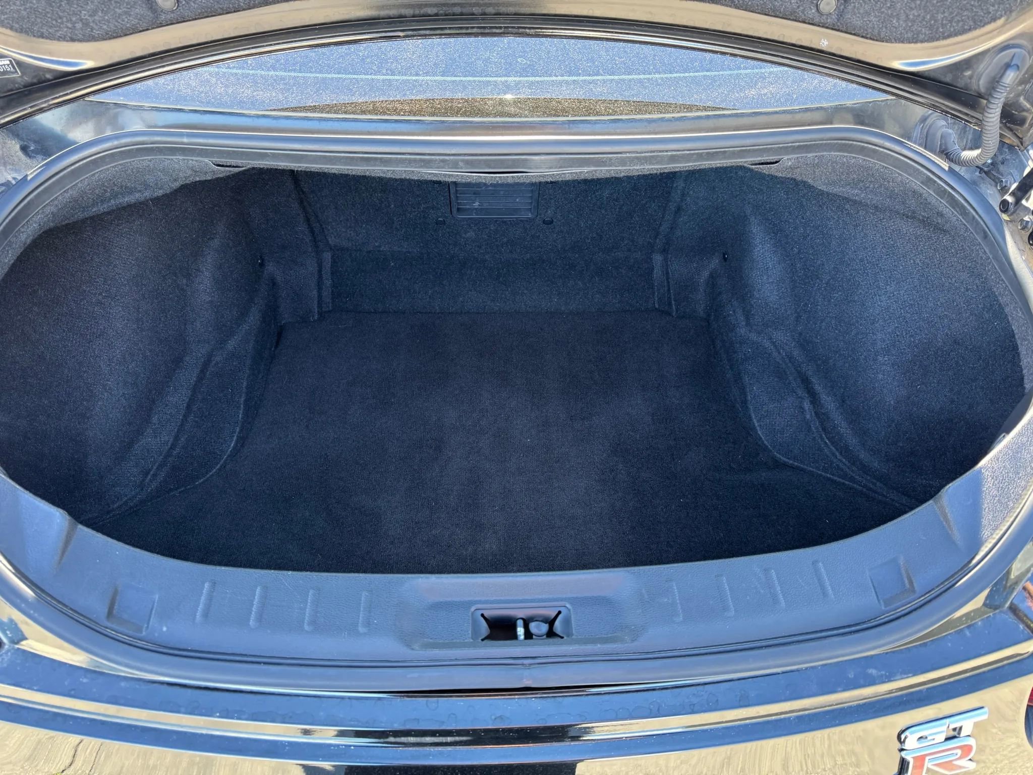 Used 2010 Nissan GT-R Premium image 30