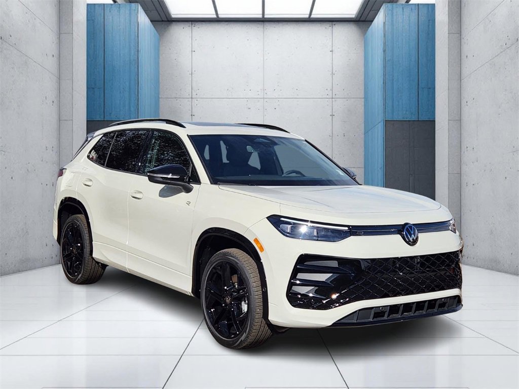 New 2025 Volkswagen Tiguan SE R-Line