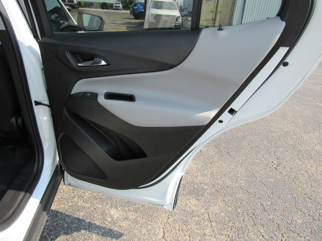 Used 2022 Chevrolet Equinox LS w/ LS Convenience Package FWD image 16
