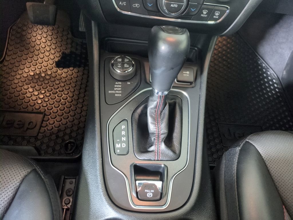 Used 2022 Jeep Cherokee Trailhawk w/ Premium Leather Package image 22