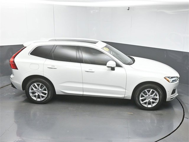 Used 2018 Volvo XC60 T5 Momentum w/ Vision Package image 49