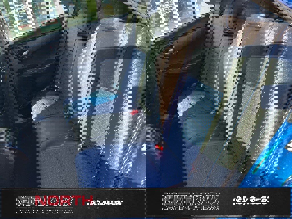 Used 2016 Toyota Camry SE image 15