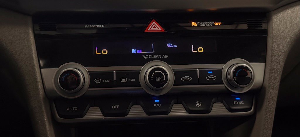 Used 2020 Hyundai Elantra SEL FWD image 20