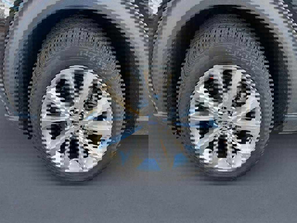 Used 2022 Ford Explorer Platinum w/ Equipment Group 601A image 9