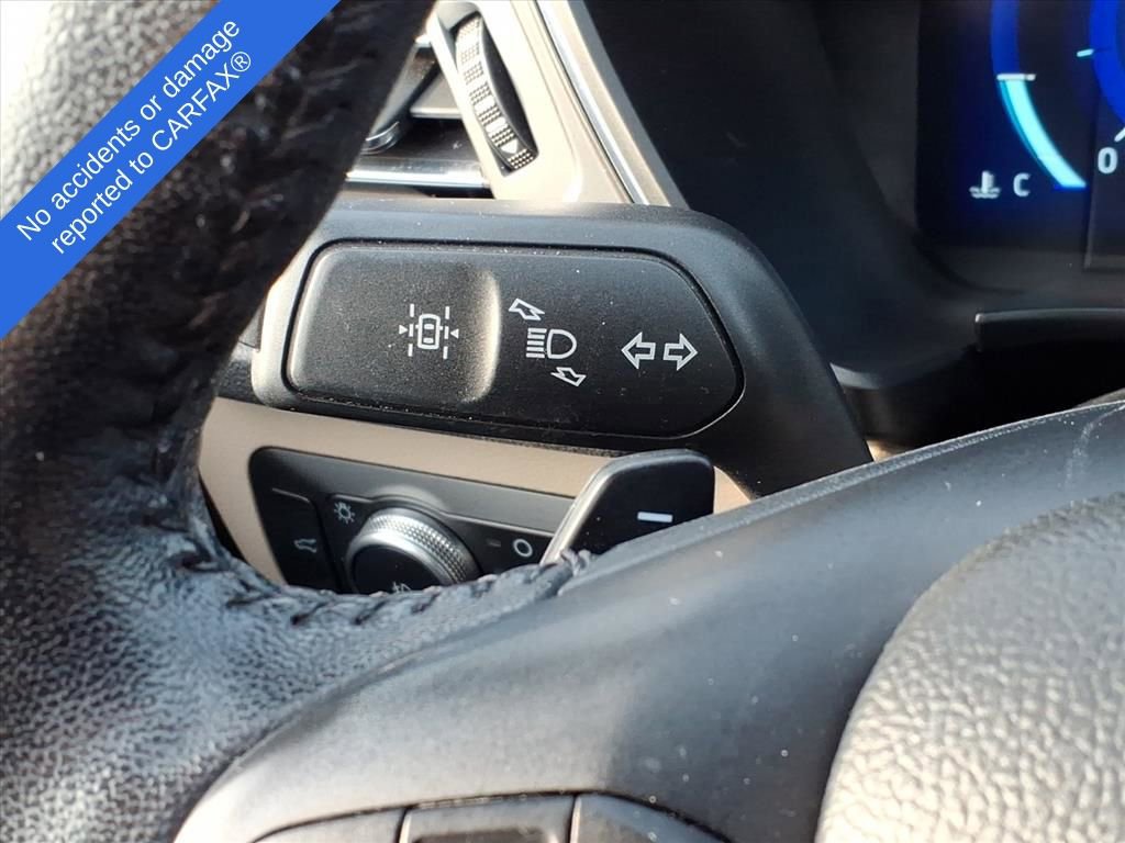 Used 2020 Ford Escape Titanium image 23