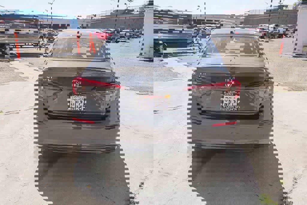 Used 2023 Honda Civic EX image 8