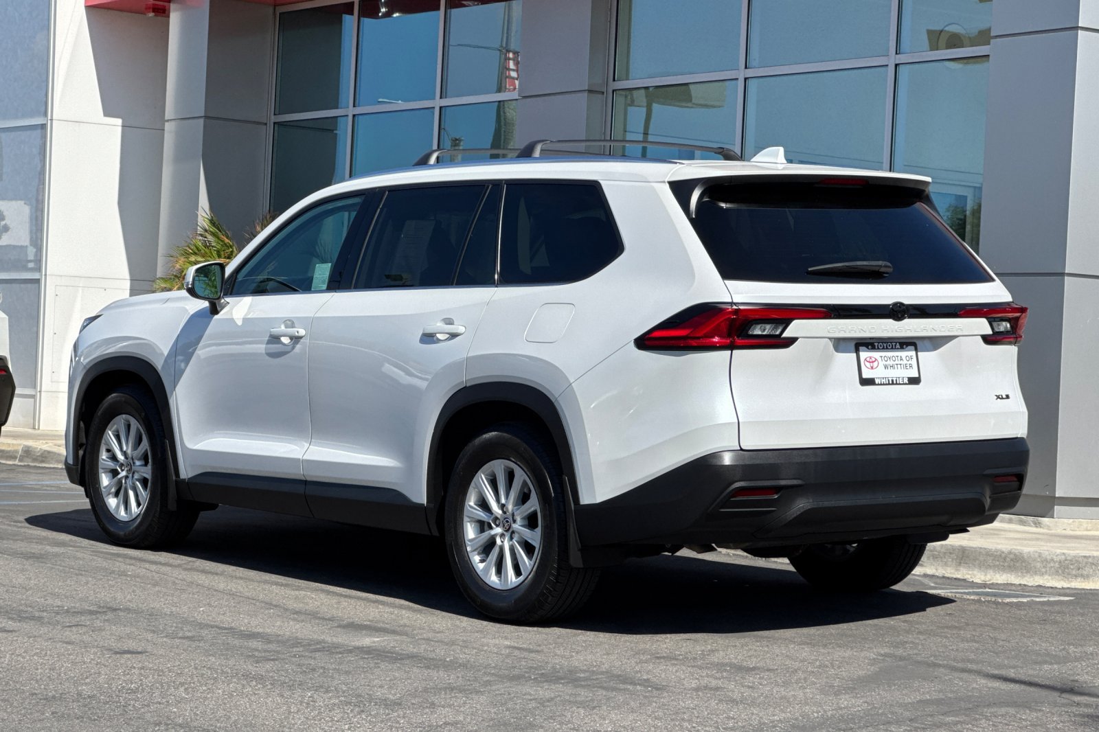 Certified 2024 Toyota Grand Highlander FWD image 8