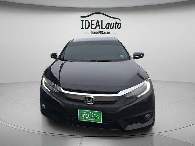 Used 2018 Honda Civic Touring image 4
