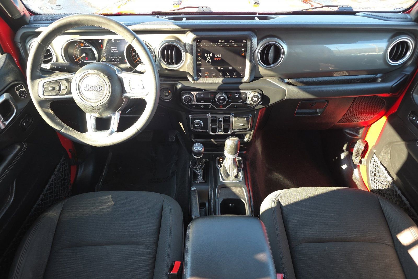 Used 2023 Jeep Wrangler Sahara image 13