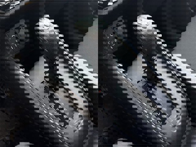 Used 2025 Nissan Versa S w/ Trunk Package image 19