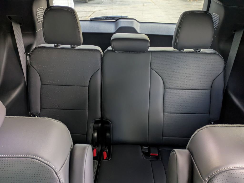 New 2026 Buick Enclave Sport Touring w/ Power Package AWD/4WD image 9