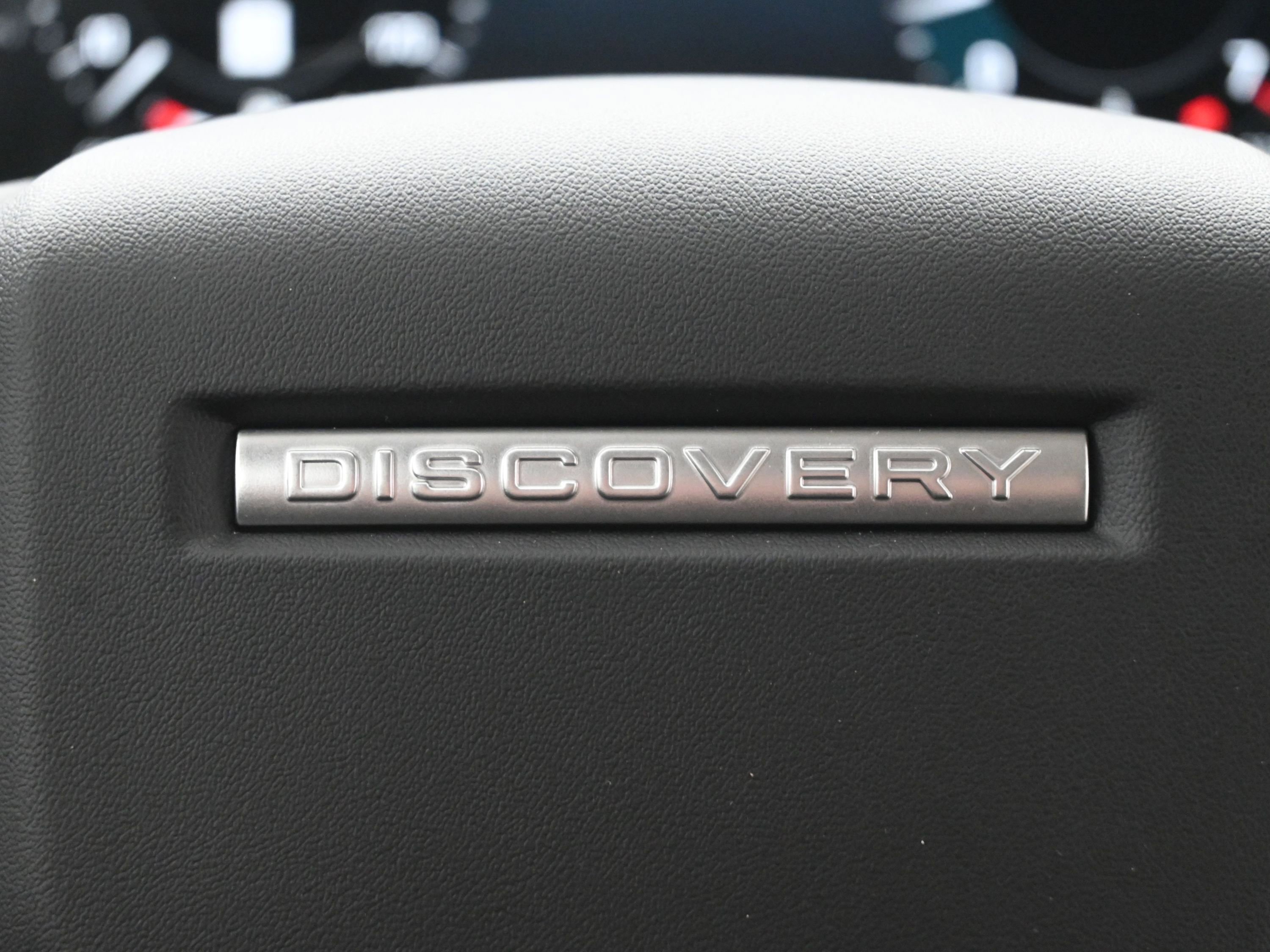 New 2025 Land Rover Discovery Sport S image 20