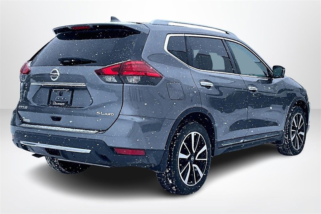 Used 2017 Nissan Rogue SL image 5