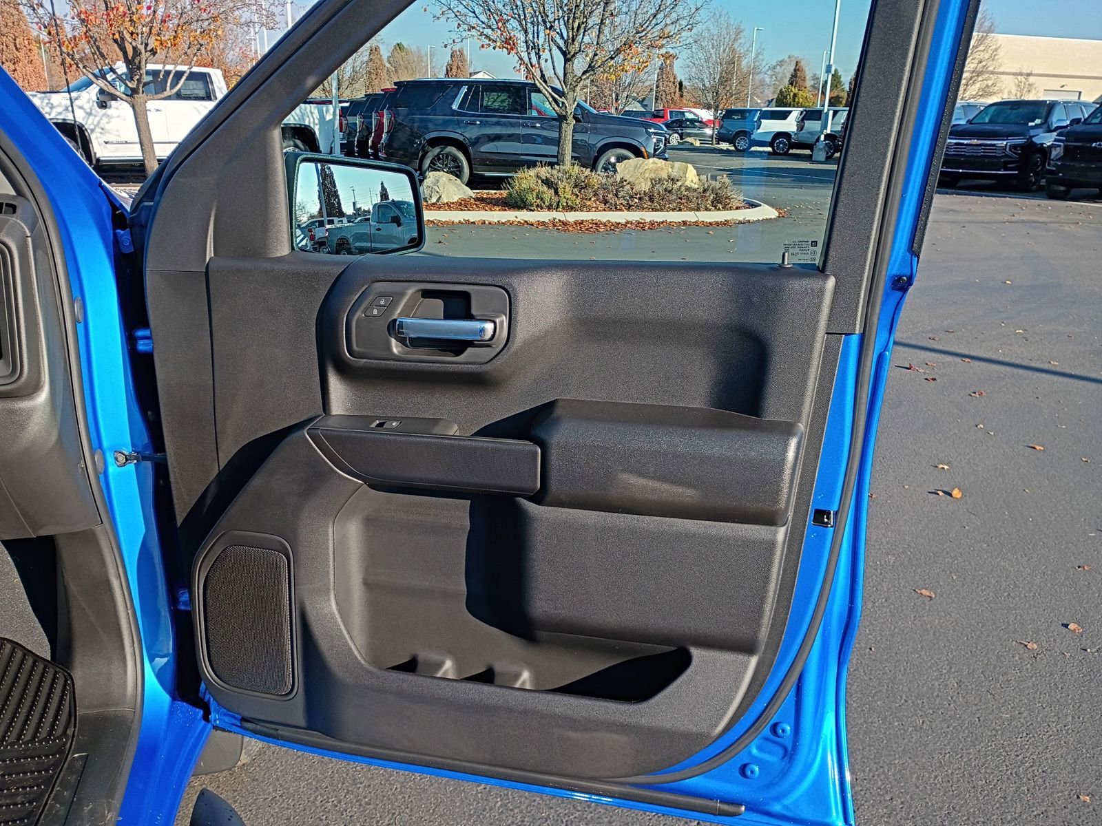 New 2026 Chevrolet Silverado 1500 Custom w/ Turbomax Blackout Package image 23