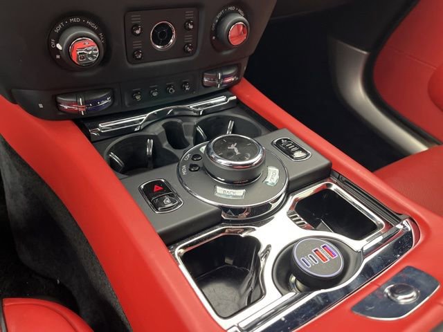 Used 2018 Rolls-Royce Wraith image 14