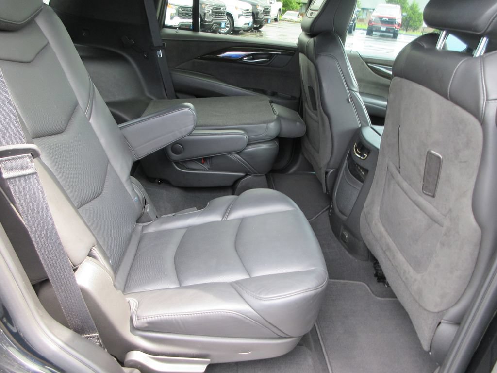 Certified 2018 Cadillac Escalade Platinum AWD/4WD image 20
