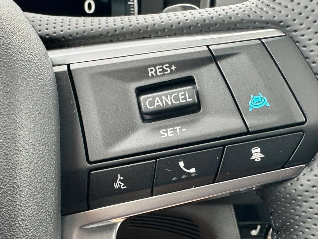 Used 2026 Nissan Rogue Platinum AWD/4WD image 14