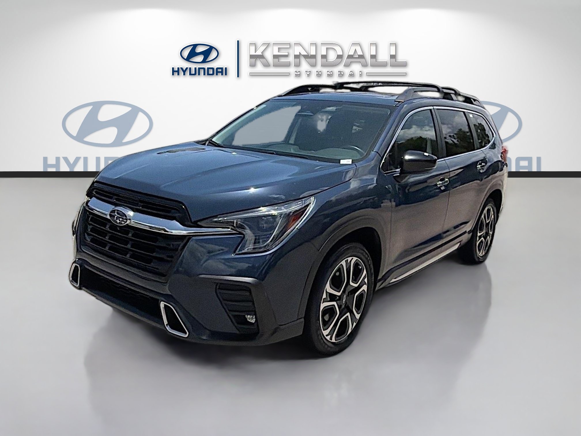 Used 2024 Subaru Ascent Touring AWD/4WD image 3