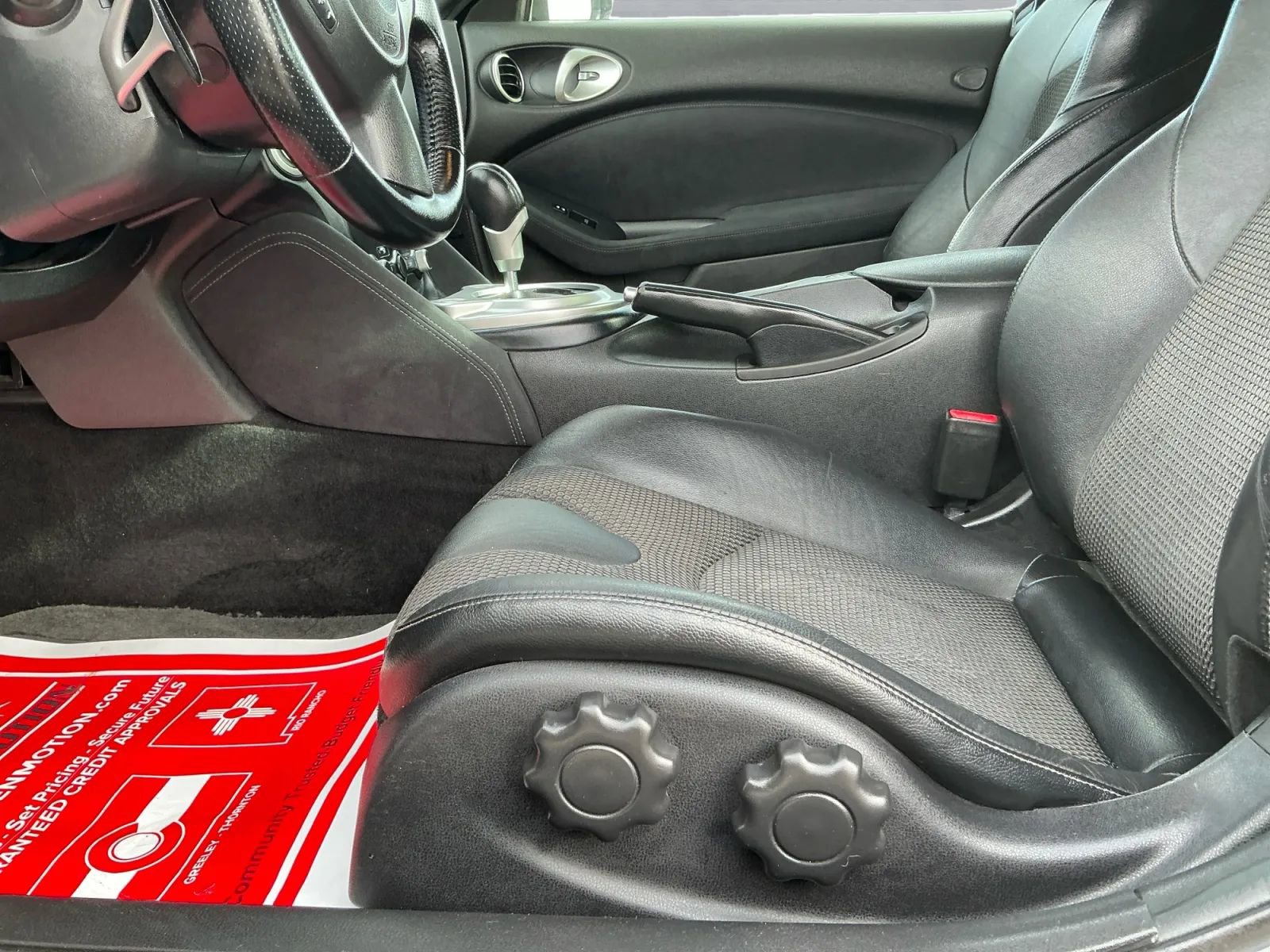 Used 2014 Nissan 370Z Touring w/ Sport Package image 12