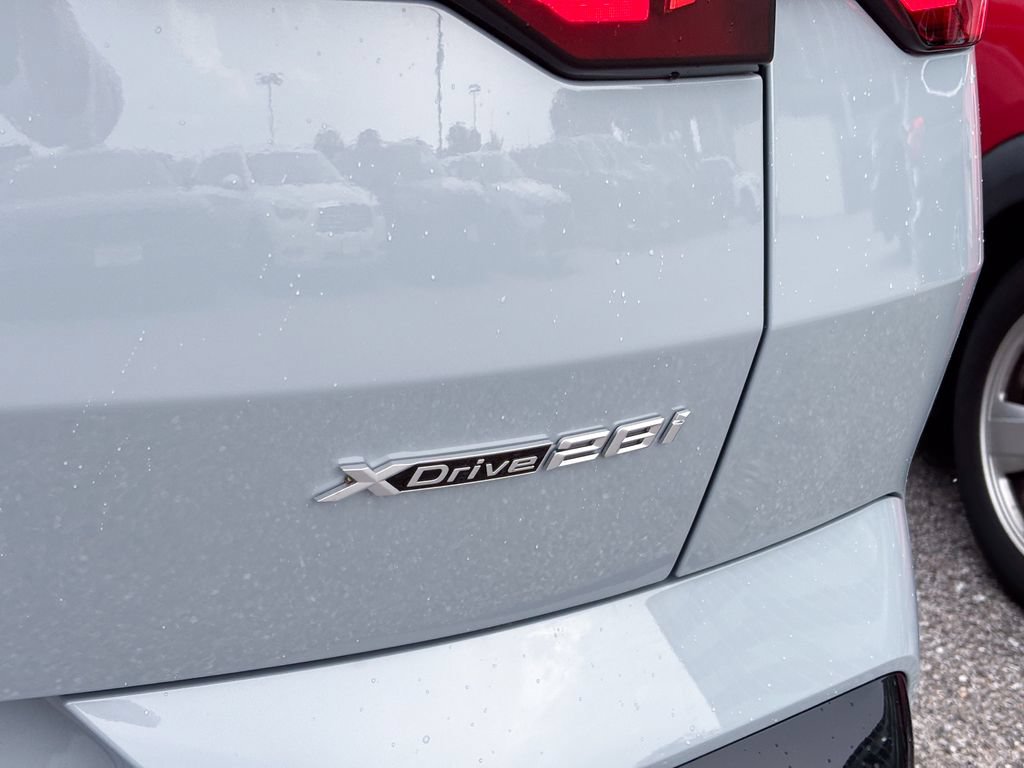 New 2026 BMW X2 xDrive28i w/ Technology Package AWD/4WD image 8