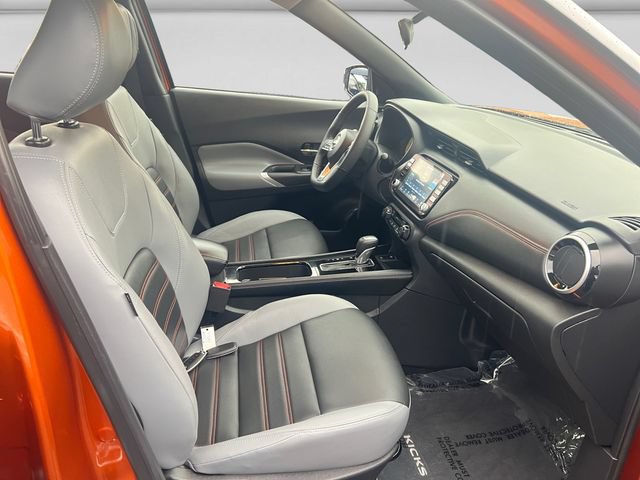 Used 2024 Nissan Kicks SR w/ SR Premium Package FWD image 16