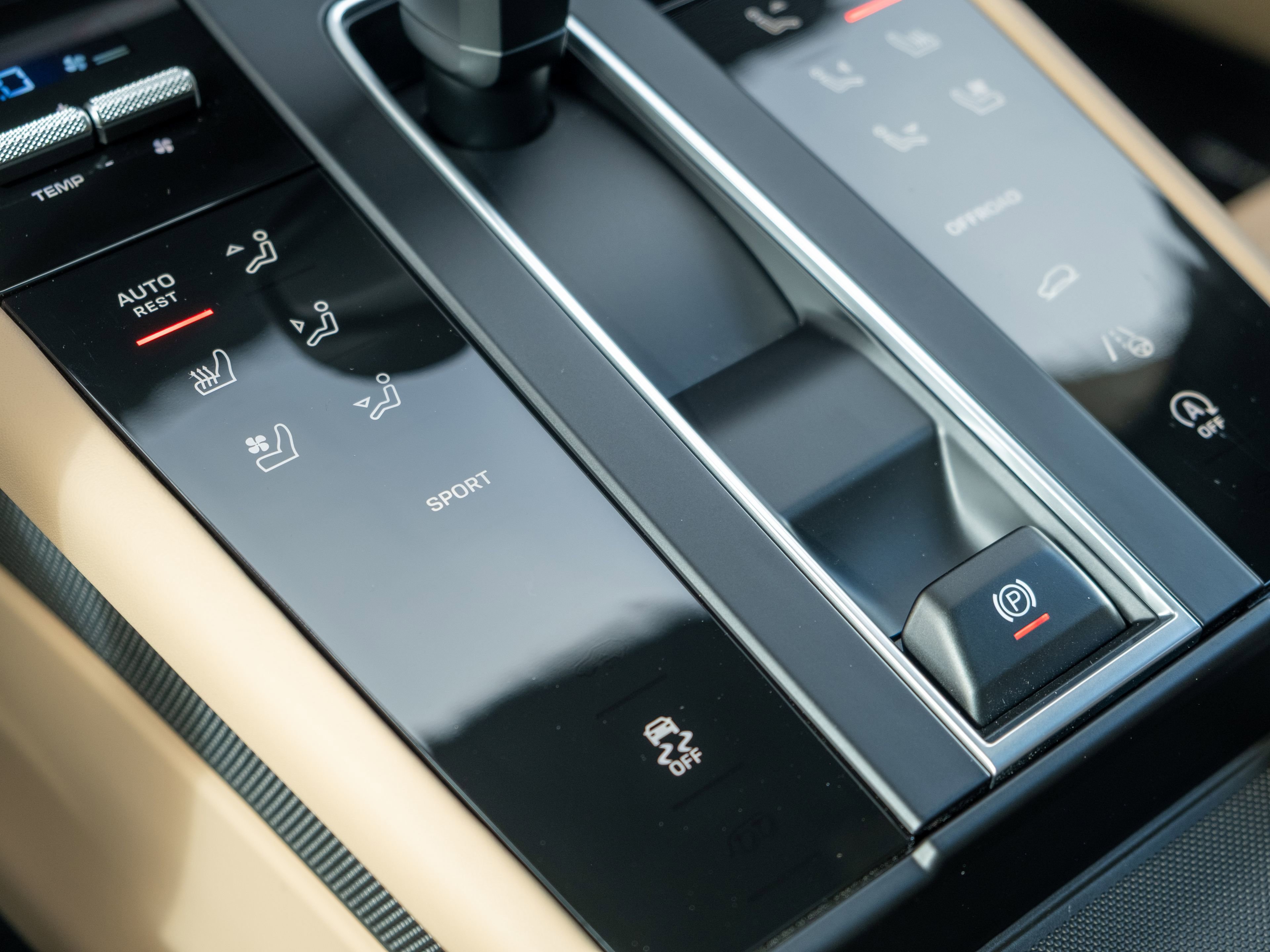 Used 2026 Porsche Macan image 26