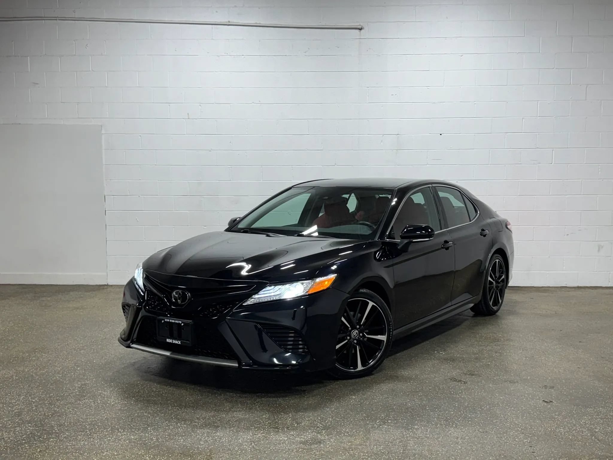 Used 2020 Toyota Camry XSE AWD/4WD image 7