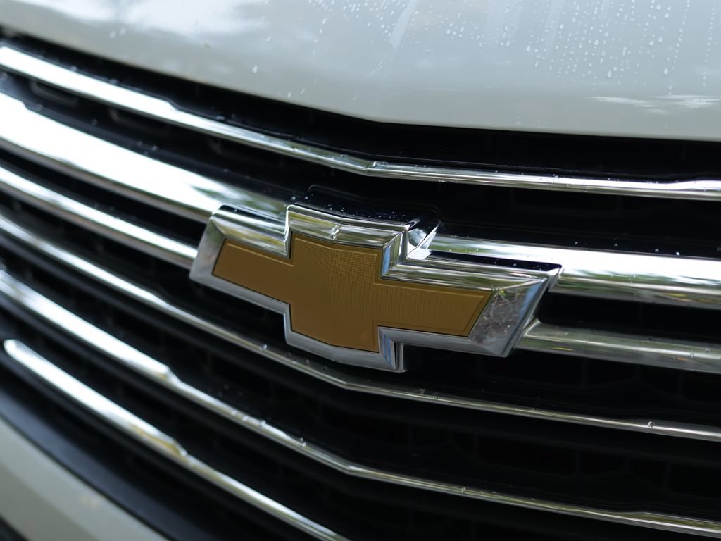 Used 2023 Chevrolet Traverse LT AWD/4WD image 34