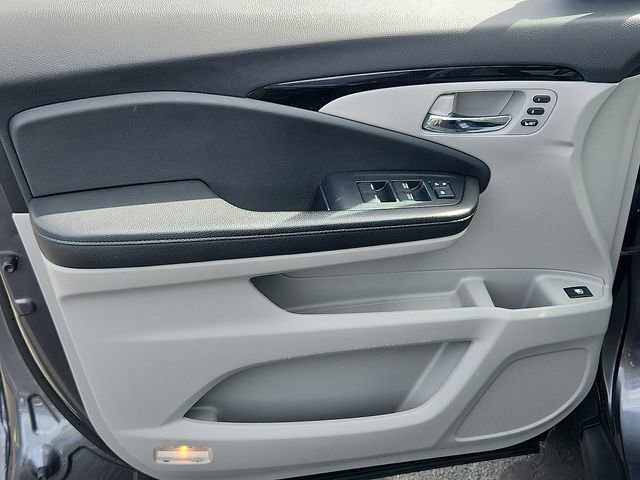 Used 2020 Honda Ridgeline RTL-E image 12