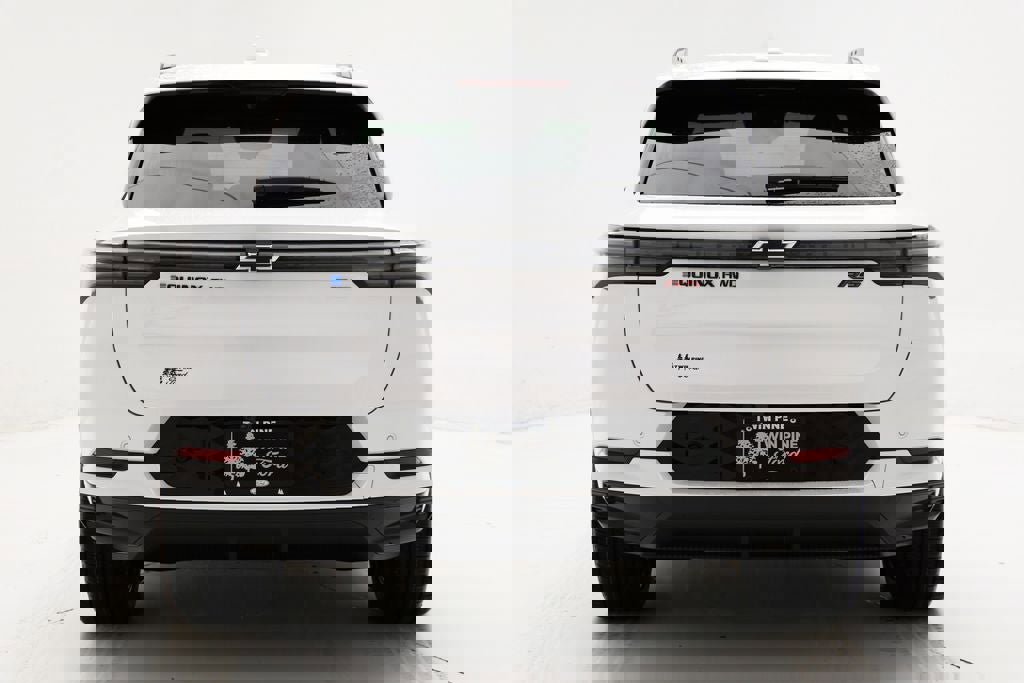 Used 2025 Chevrolet Equinox EV RS image 8