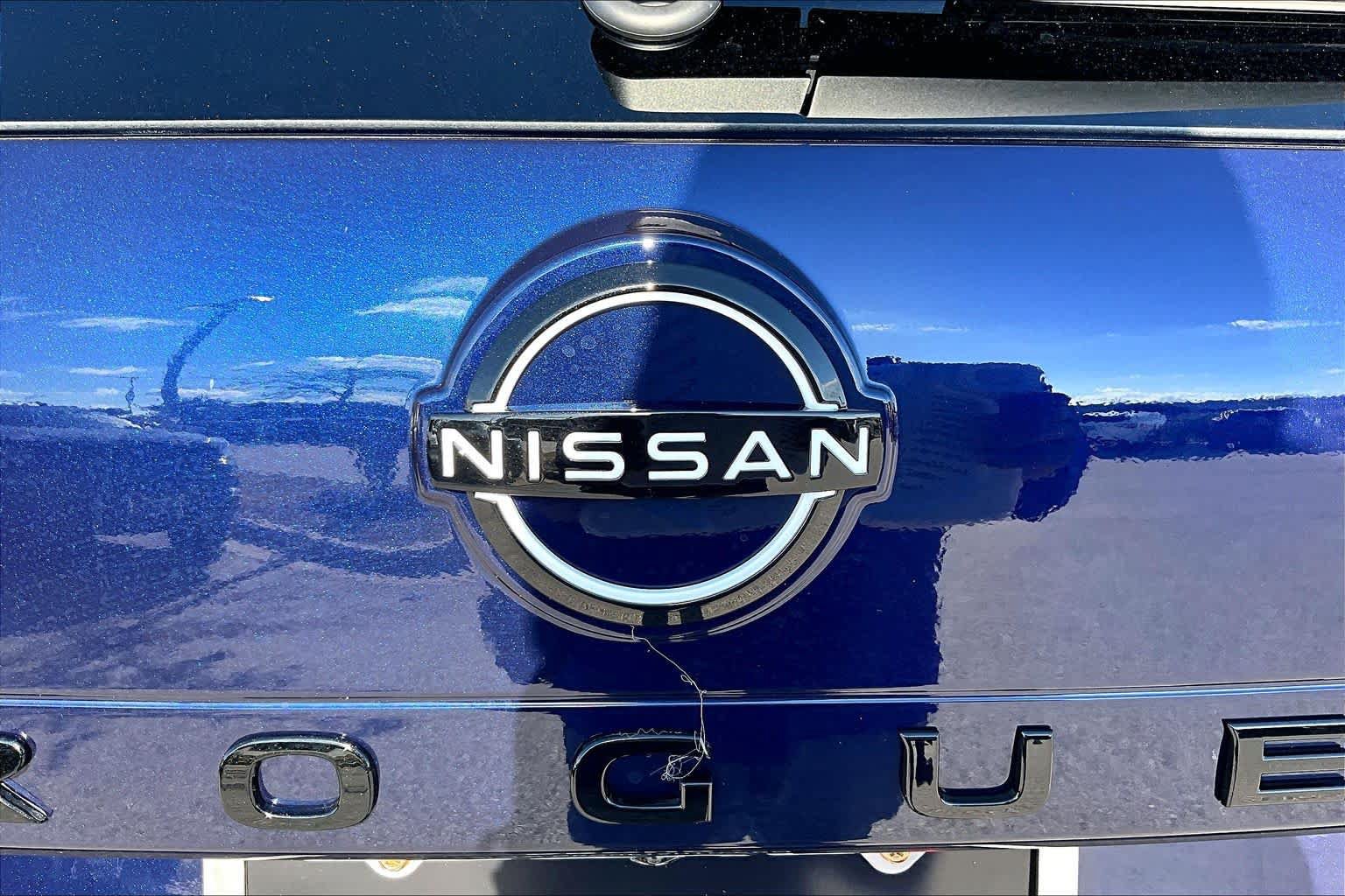 New 2026 Nissan Rogue Dark Armor FWD image 15