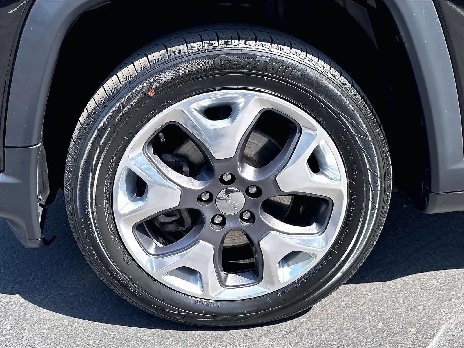 Used 2021 Jeep Compass Limited AWD/4WD image 34