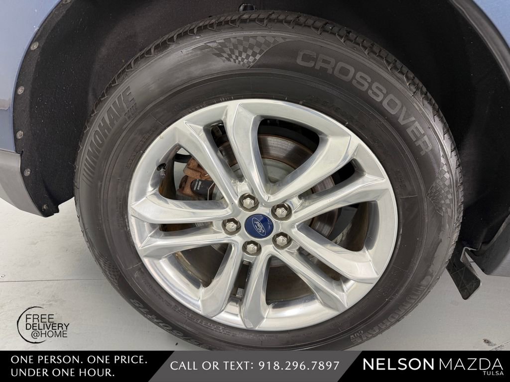 Used 2017 Ford Edge Titanium w/ Equipment Group 301A AWD/4WD image 12