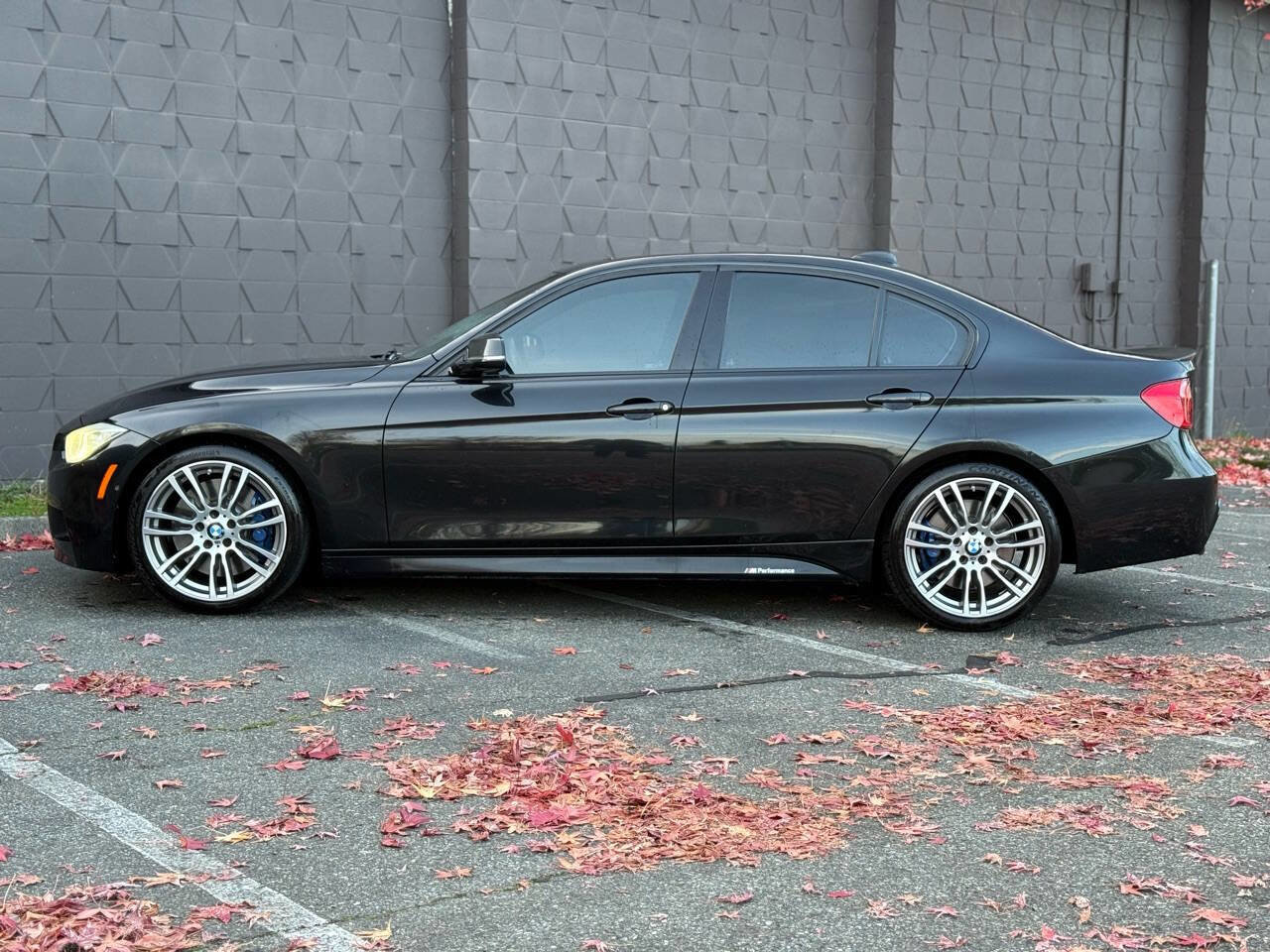 Used 2014 BMW 335i Sedan w/ Technology Package RWD image 8