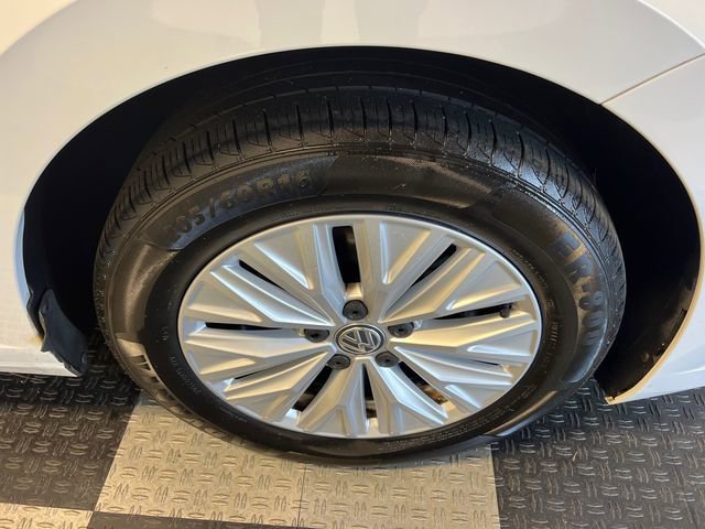 Used 2019 Volkswagen Jetta S image 9