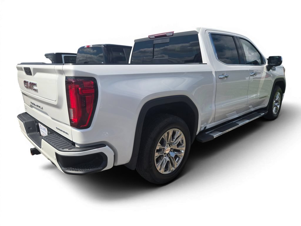 Used 2021 GMC Sierra 1500 Denali w/ Driver Alert Package II AWD/4WD image 4