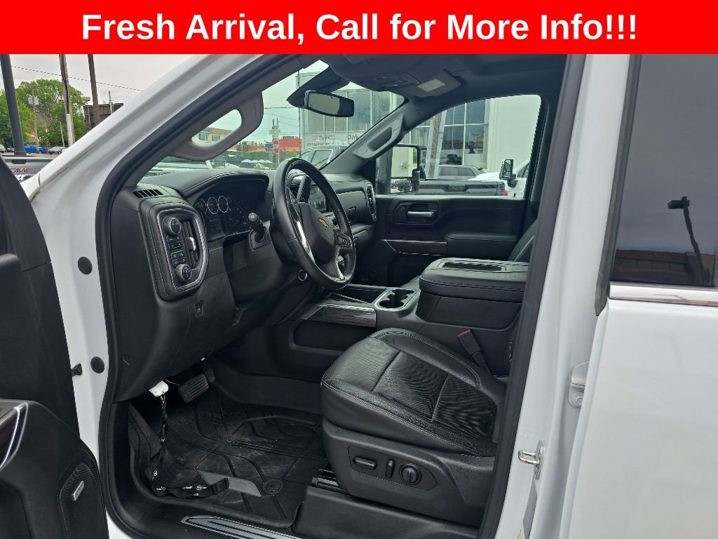 Used 2020 Chevrolet Silverado 3500 LTZ w/ LTZ Plus Package AWD/4WD image 13