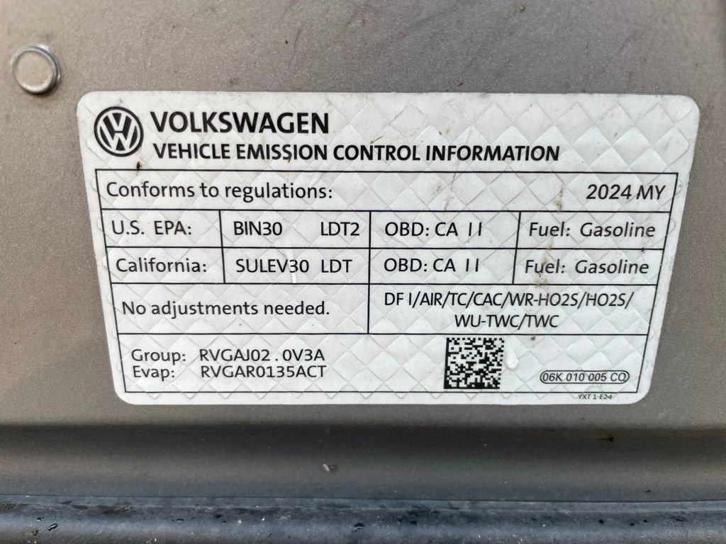 Used 2024 Volkswagen Tiguan SE image 53