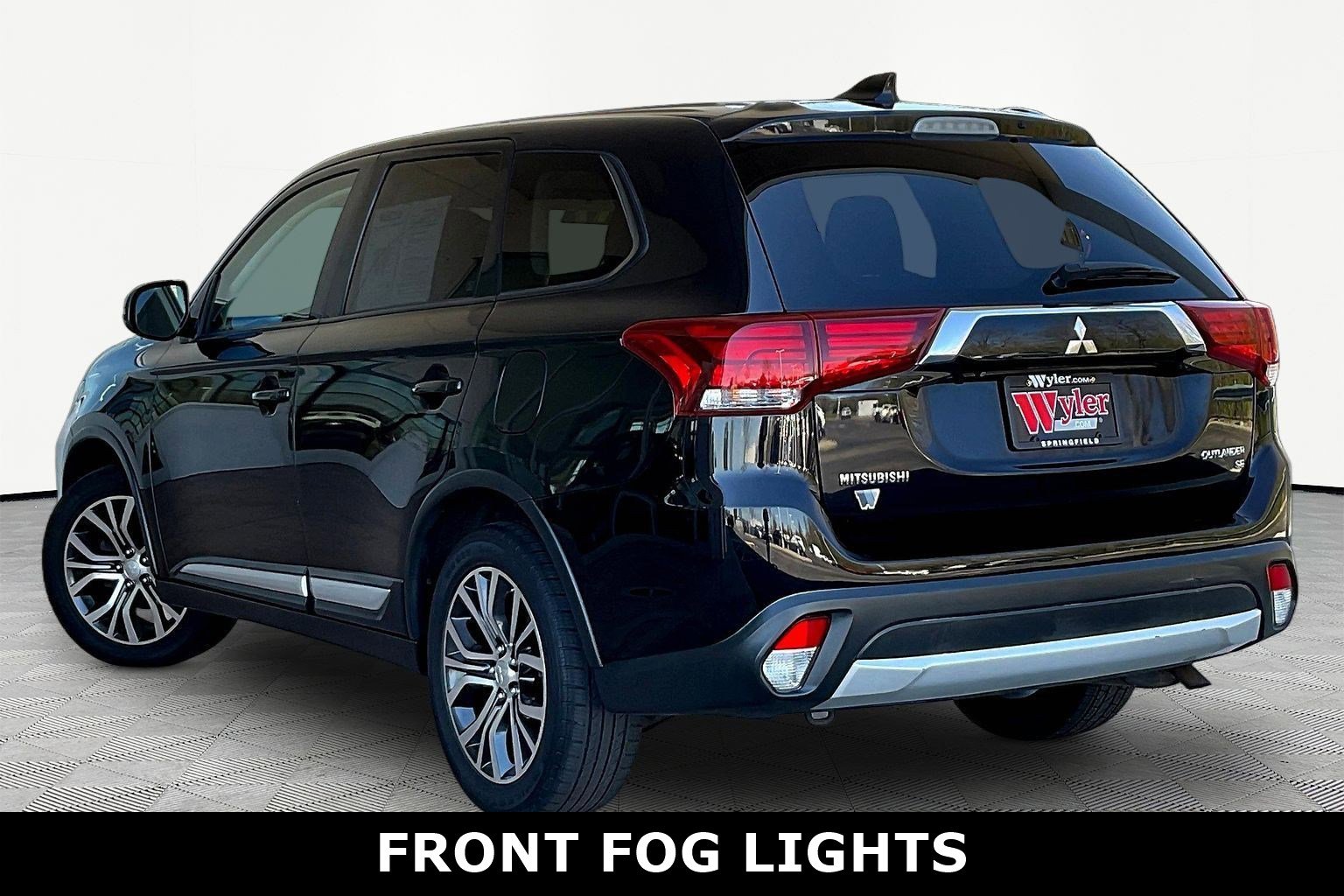 Used 2017 Mitsubishi Outlander SE AWD/4WD image 4