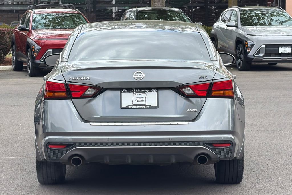 Used 2020 Nissan Altima 2.5 SR w/ Premium Package AWD/4WD image 5