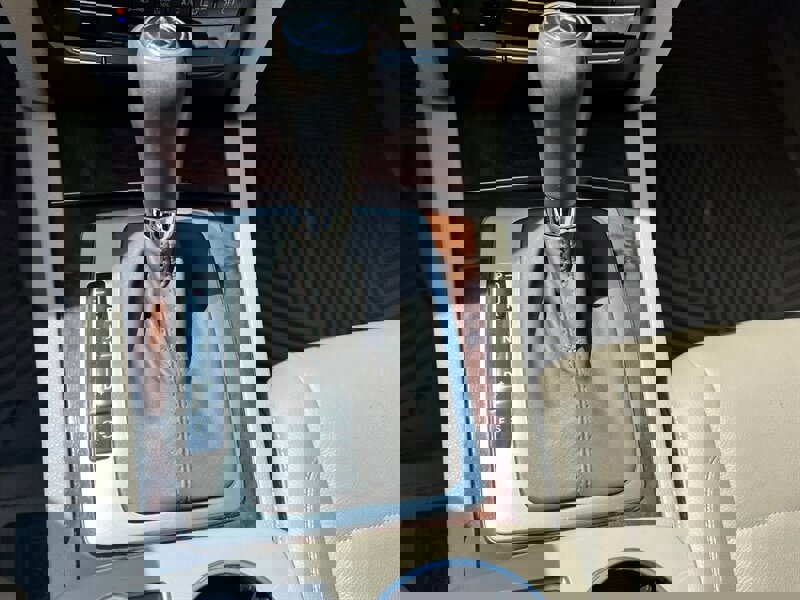 Used 2011 Mercedes-Benz E 350 Coupe image 32